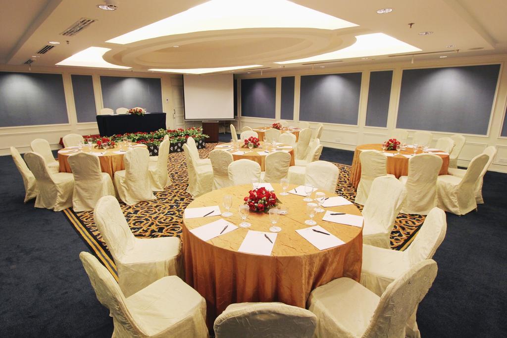 Batam Harmoni One Convention Hotel And Service Apartments מראה חיצוני תמונה