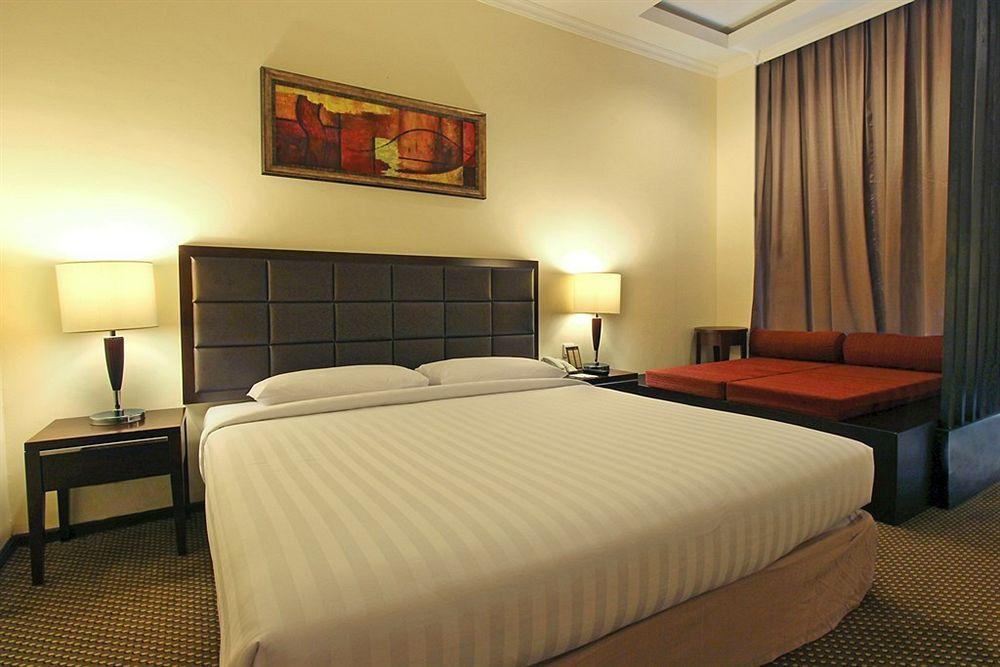 Batam Harmoni One Convention Hotel And Service Apartments מראה חיצוני תמונה