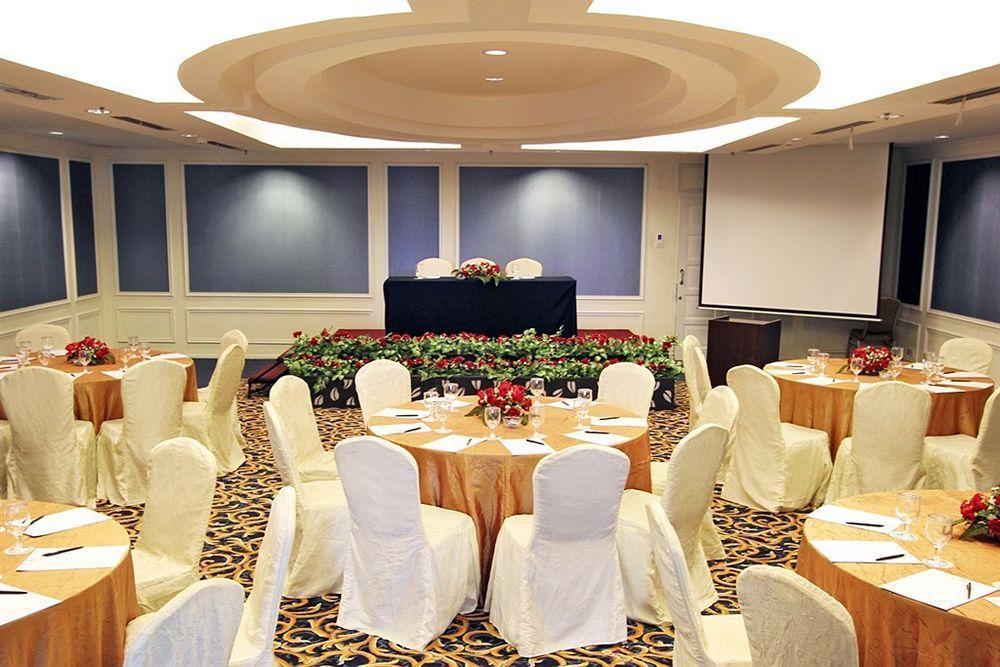 Batam Harmoni One Convention Hotel And Service Apartments מראה חיצוני תמונה