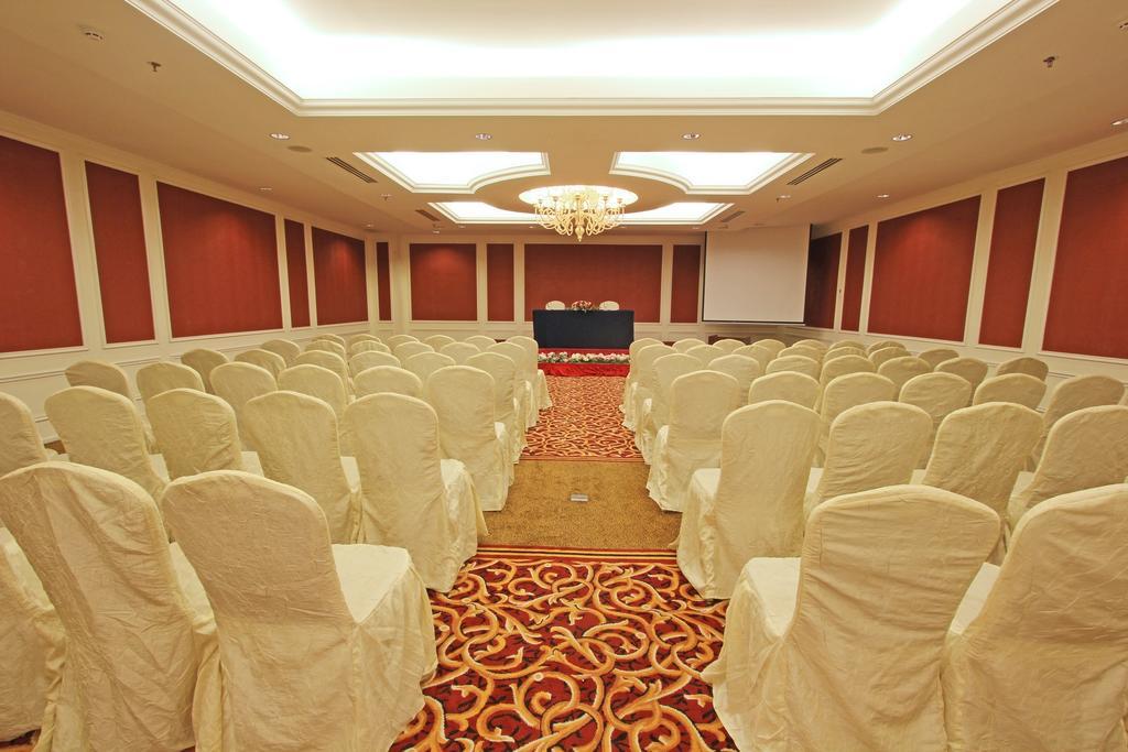 Batam Harmoni One Convention Hotel And Service Apartments מראה חיצוני תמונה