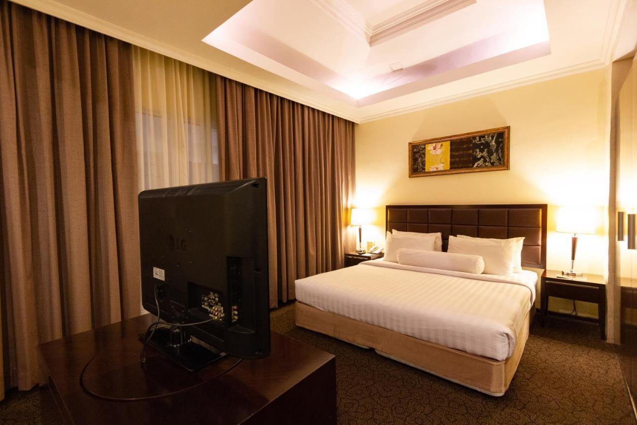 Batam Harmoni One Convention Hotel And Service Apartments מראה חיצוני תמונה